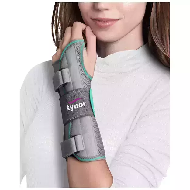 Tynor E 03 Wrist & Forearm Splint Medium Right